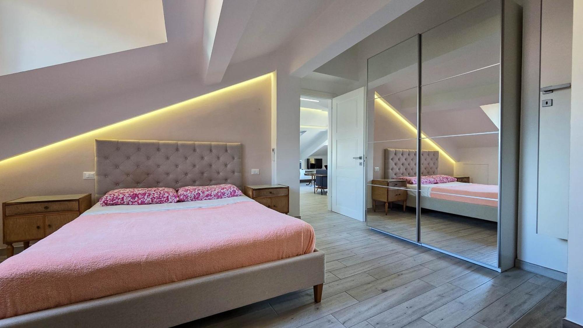 Centro Immobiliare Flagships Apartments Sanremo Bagian luar foto
